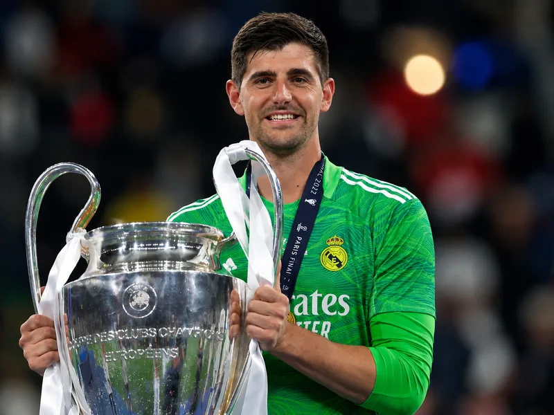 Courtois trở thành chốt chặn quan trọng giúp Real Madrid giành nhiều danh hiệu lớn tại châu Âu.