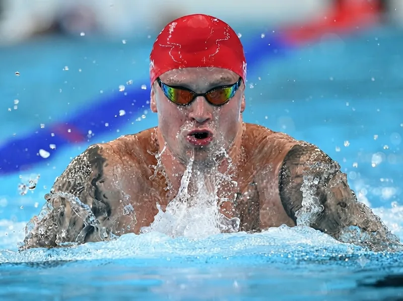 Sức mạnh, nhịp quạt tay cao và kỹ thuật tối ưu giúp Adam Peaty tạo nên những thông số lịch sử ở các cự ly bơi ếch tốc độ.