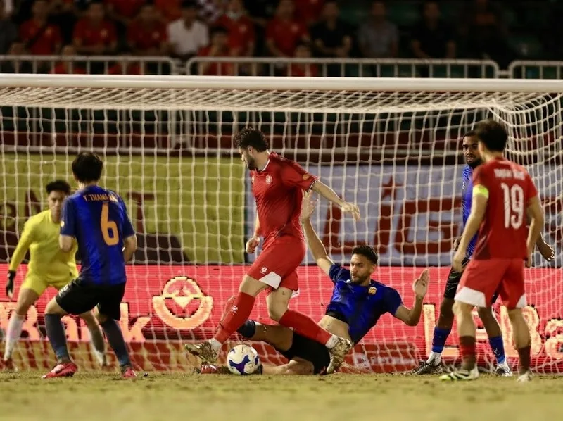 Các giải bóng đá chuyên nghiệp Việt Nam duy trì nhịp thi đấu liên tục trong mùa 2026/27.
