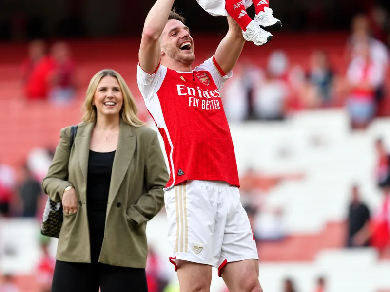 Lauren Fryer đã đồng hành cùng Declan Rice trong nhiều cột mốc quan trọng, từ West Ham đến tuyển Anh và Arsenal.