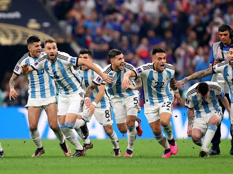 Argentina vượt qua Pháp trong loạt sút luân lưu của chung kết World Cup 2022 sau trận hòa 3-3 đầy kịch tính.